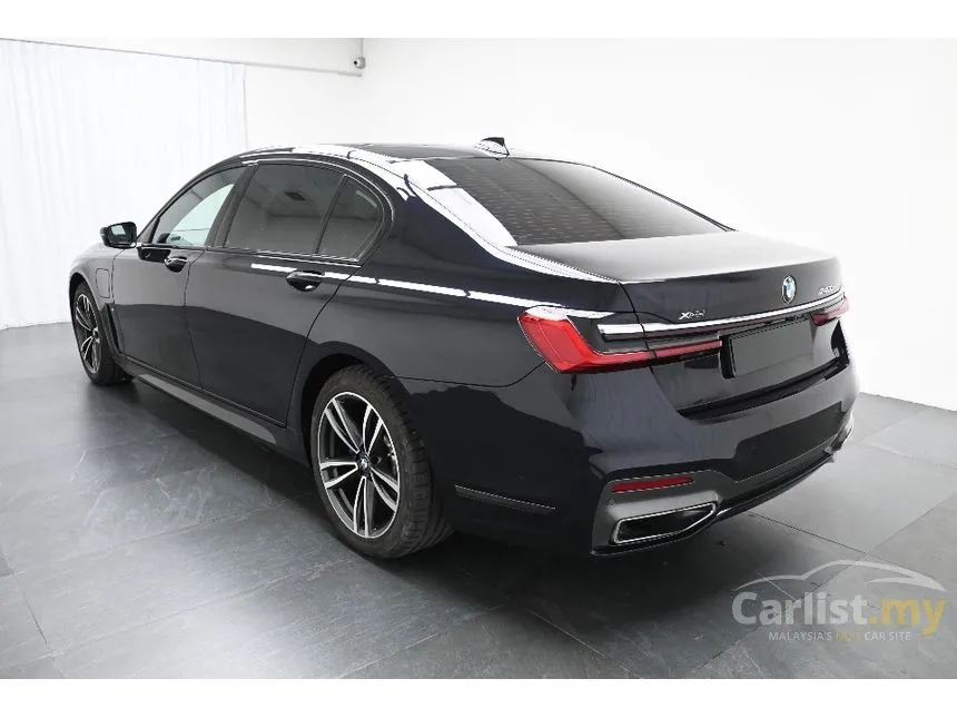 2021 BMW 740Le xDrive M Sport Sedan