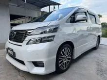 Toyota Vellfire 2.4 l 2011 l Power Door l Reverse Cam