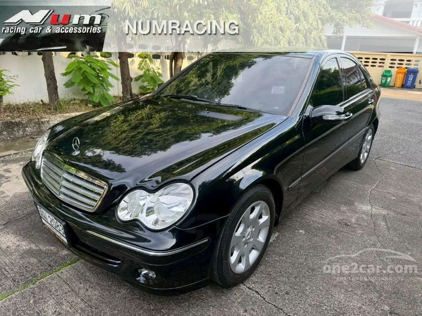 2006 Mercedes-Benz C220 Elegance CDI Sedan