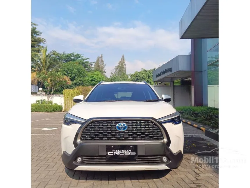 Jual Mobil Toyota Corolla Cross 2023 Hybrid 1.8 di DKI Jakarta Automatic Wagon Putih Rp 485.000.000
