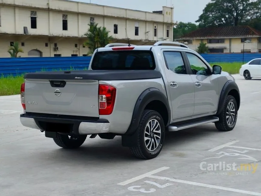 2018 Nissan Navara NP300 VL Plus Black Pickup Truck