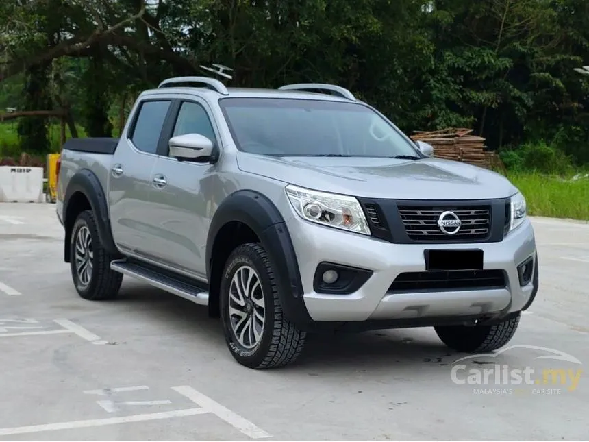 2018 Nissan Navara NP300 VL Plus Black Pickup Truck