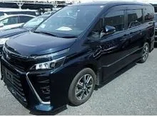 BIGSALE 2017 Toyota Voxy 2.0 ZS MPV 7S 2PD TOYOTA SAFETY SENSE ALPINE ROOF MONITOR