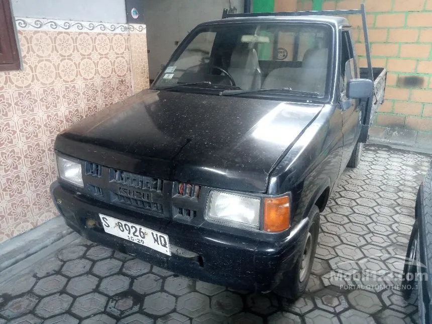 Jual Mobil Isuzu Pickup 2004 Standard Single Cab 2.5 di Jawa Timur Manual Pickup Hitam Rp 65.000.000