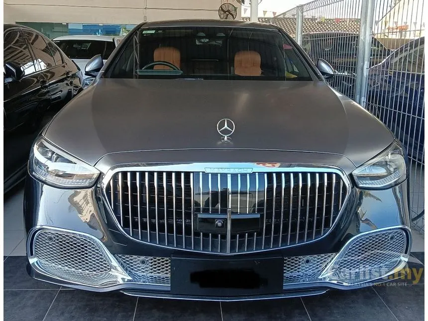 2022 Mercedes-Benz S580e Sedan