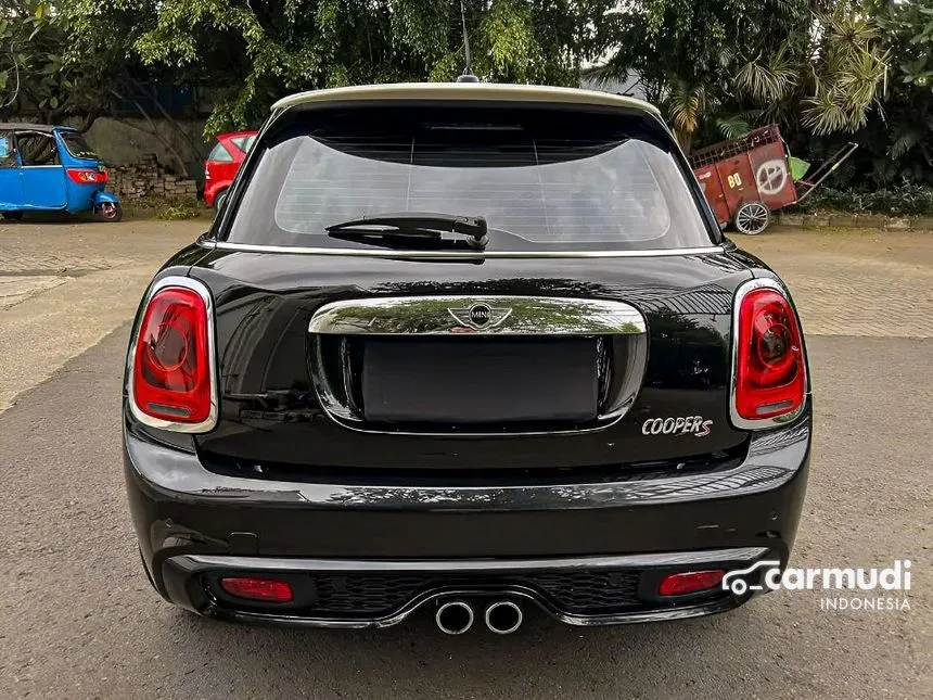 2015 MINI Cooper S 5 Door Hatchback