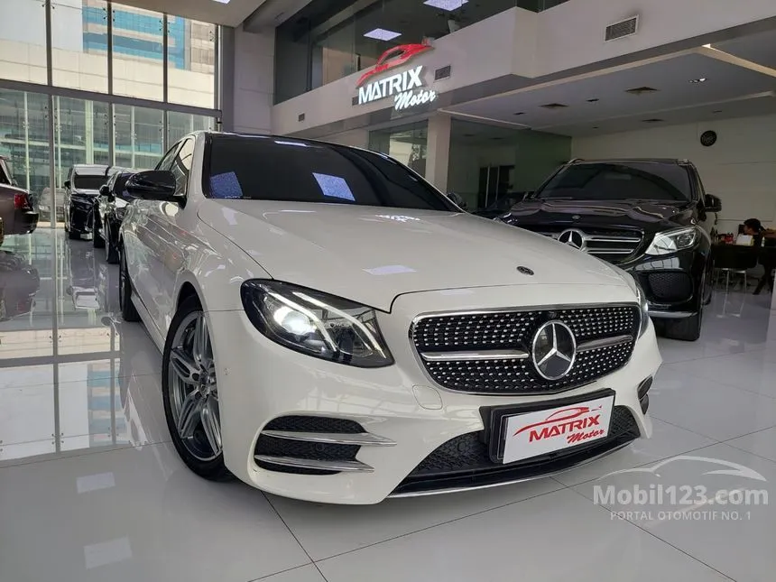 2017 Mercedes-Benz E300 AMG Line Sedan