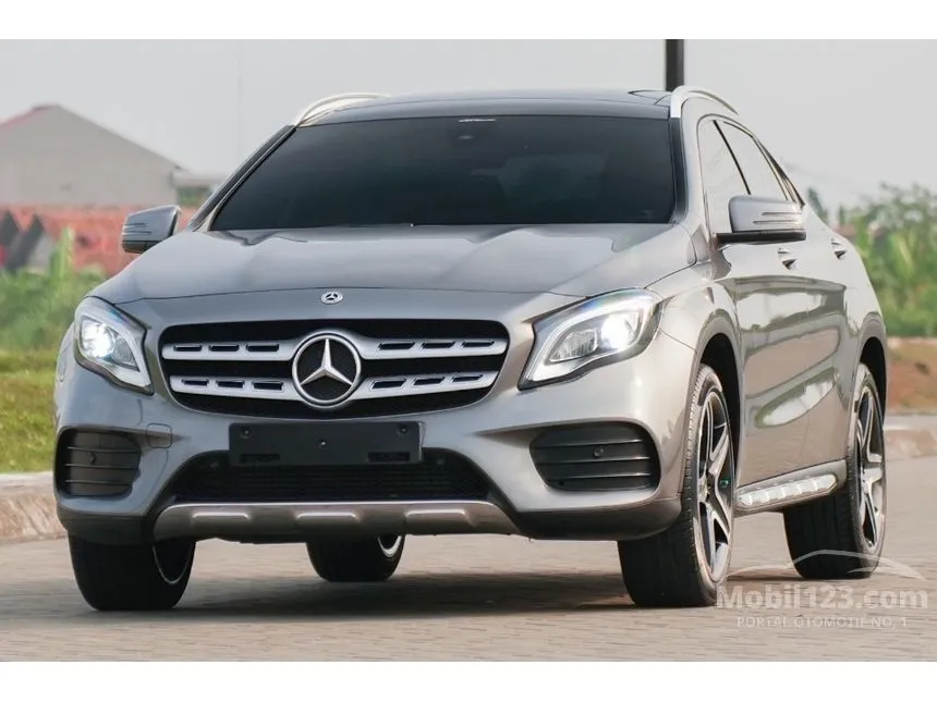 2019 Mercedes-Benz GLA200 AMG Line SUV