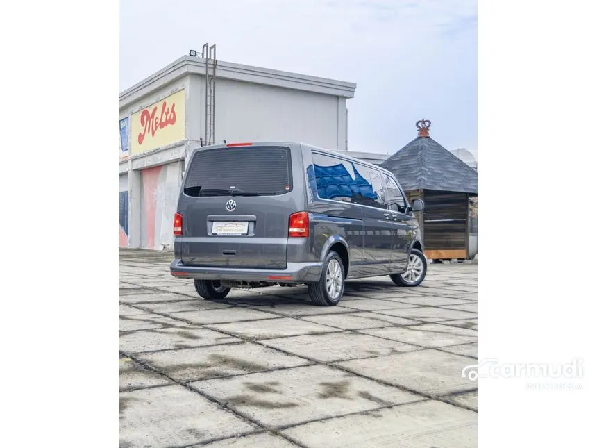 2013 Volkswagen Caravelle LWB Van