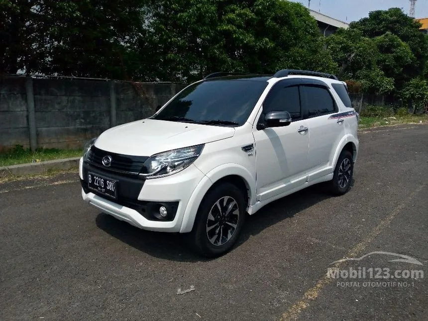 Jual Mobil Daihatsu Terios 2017 CUSTOM 1.5 di DKI Jakarta Automatic SUV Putih Rp 150.000.000