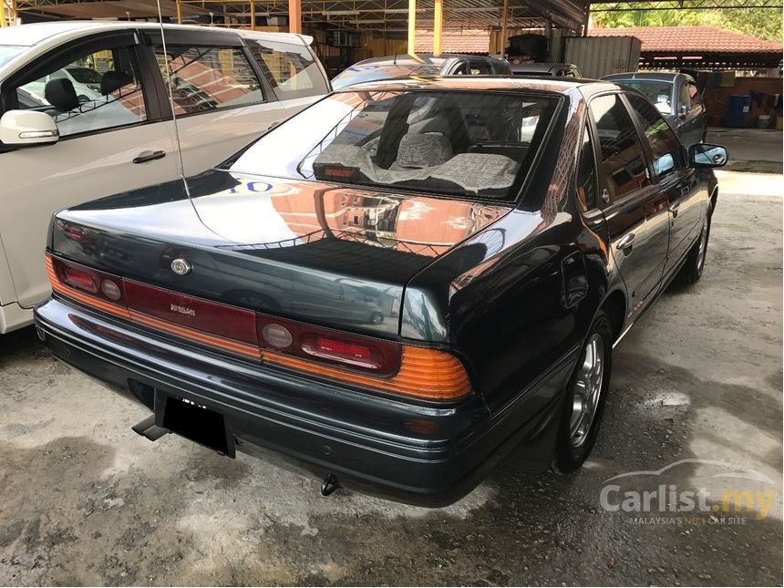 Nissan cefiro 1992