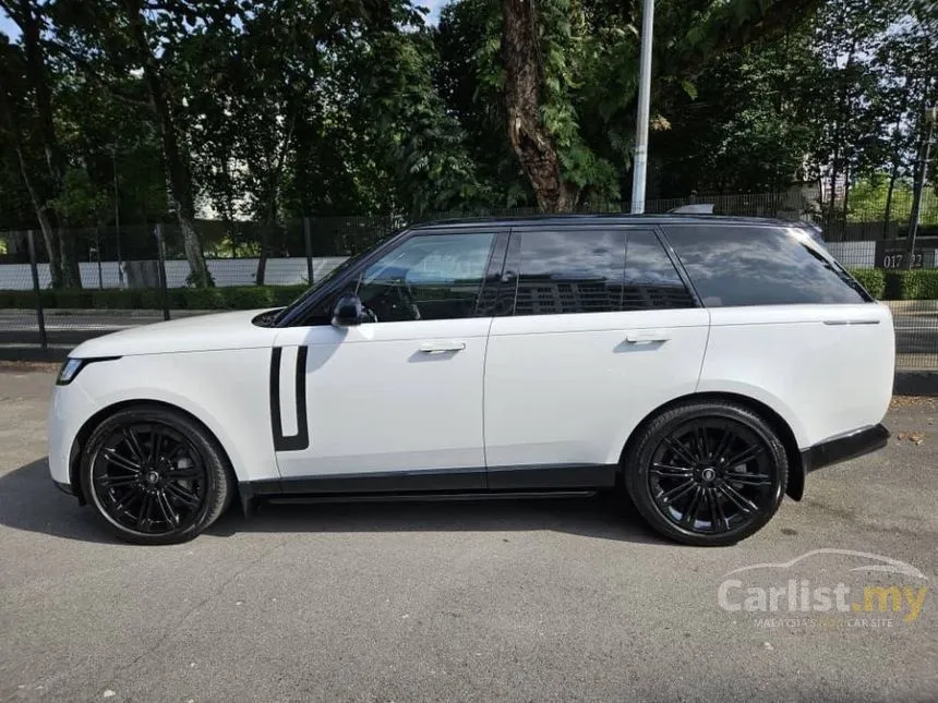 2022 Land Rover Range Rover D350 Autobiography SUV