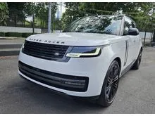 2022 Land Rover Range Rover 3.0 D350 HSE Unreg  White Exterior   Black Interior   Luxury Diesel SUV  HUD  3D Camera  Meridian Audio