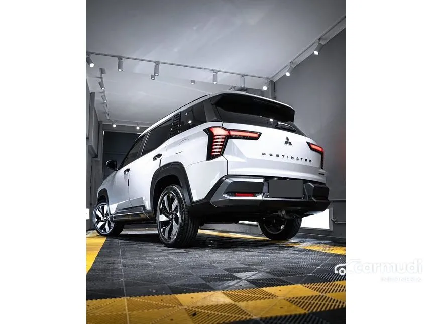 2025 Mitsubishi Destinator Ultimate SUV