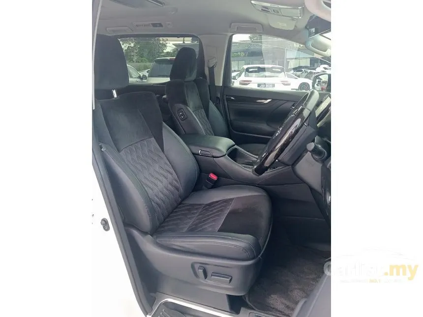 2015 Toyota Alphard SC MPV