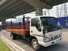 Isuzu npr 20ft/21ft length woonden cargo /Bdm7500kg/ Hino 21ft woonden cargo/Fuso 21ft woonden cargo/ bdm7500kg