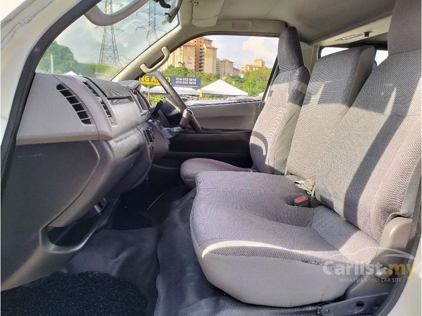 2007 Toyota Hiace Window Van Van