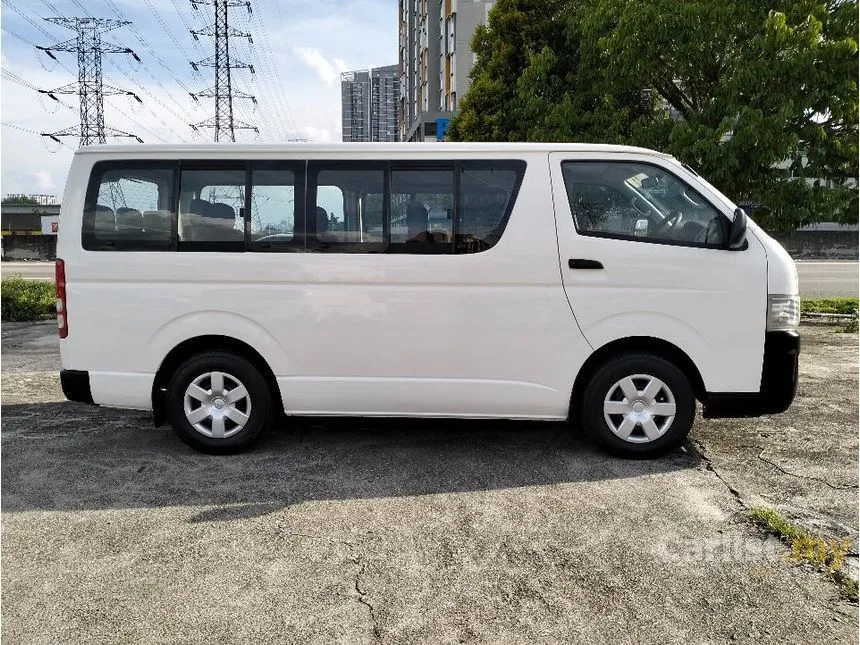 2007 Toyota Hiace Window Van Van