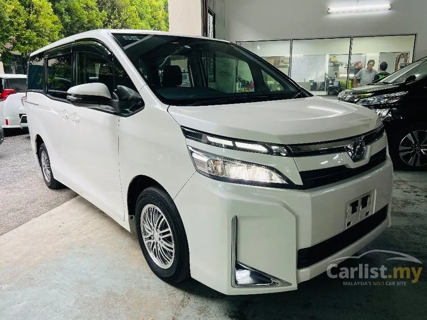 2017 Toyota Voxy X MPV