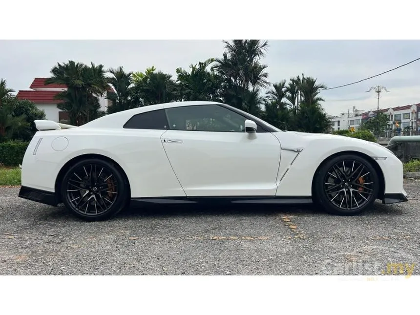 2021 Nissan GT-R Recaro Coupe