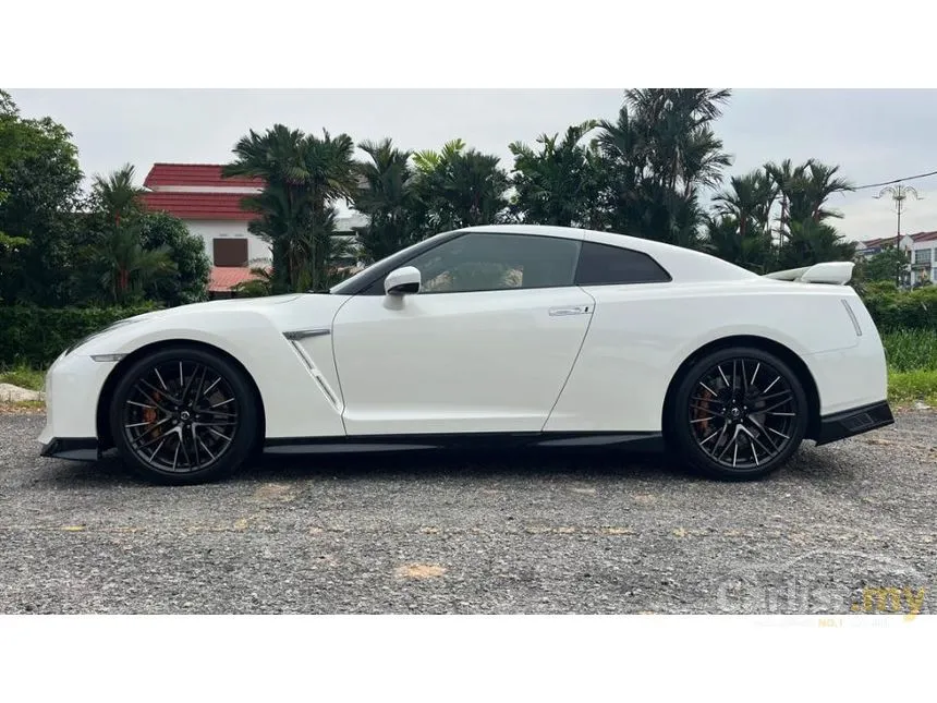 2021 Nissan GT-R Recaro Coupe