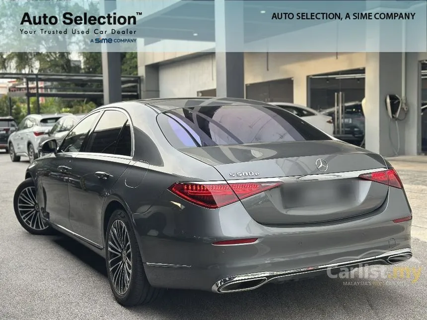 2022 Mercedes-Benz S580e Sedan