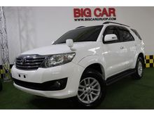 2011 Toyota Fortuner 2.7 (ปี 12-15) V Wagon AT