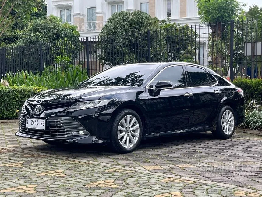 2019 Toyota Camry V Sedan