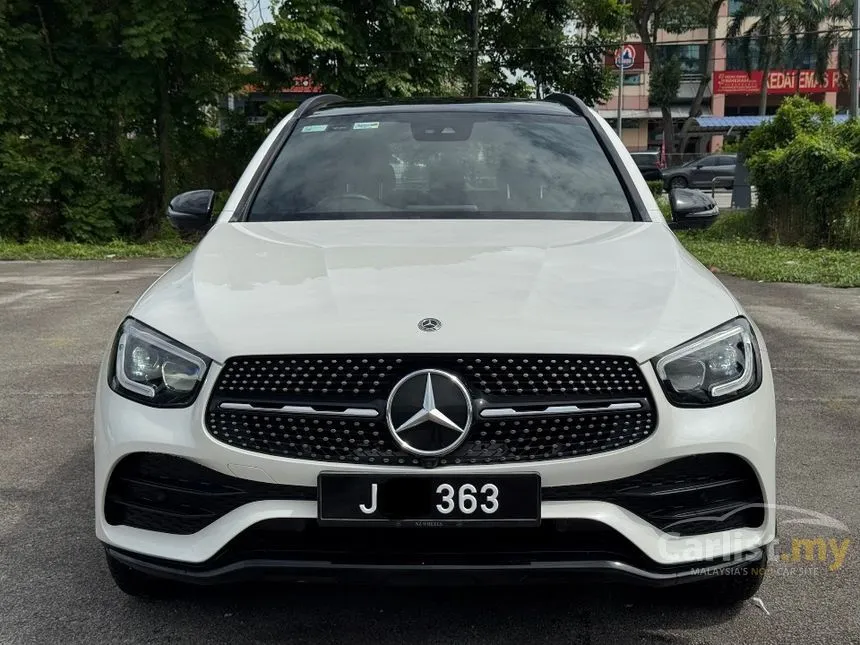 2020 Mercedes-Benz GLC300 4MATIC AMG Line SUV