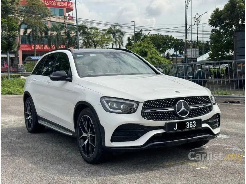 2020 Mercedes-Benz GLC300 4MATIC AMG Line SUV