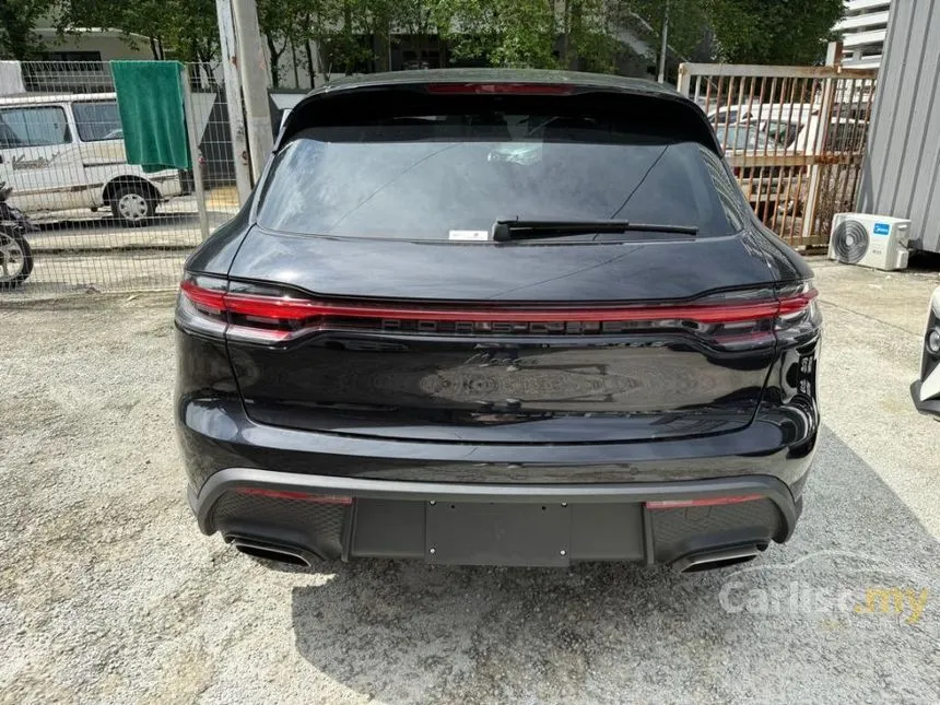 2024 Porsche Macan SUV