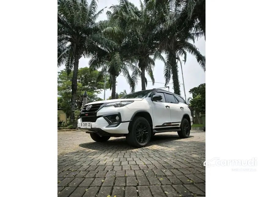 2018 Toyota Fortuner VRZ TRD 4X2 SUV