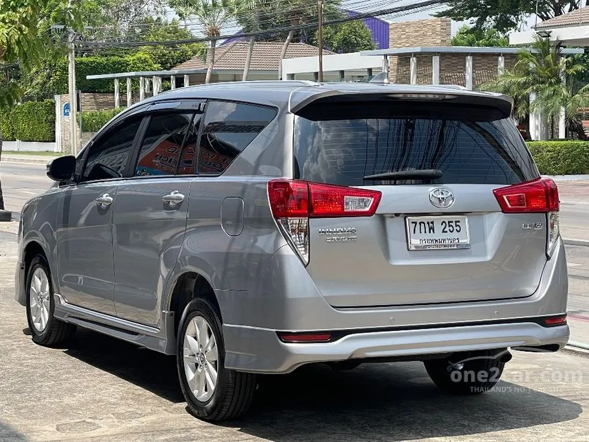 2018 Toyota Innova Crysta G Wagon