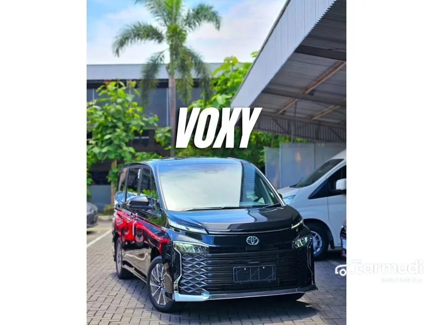 Jual Mobil Toyota Voxy 2023 2.0 di Jawa Barat Automatic Van Wagon Hitam Rp 595.000.000