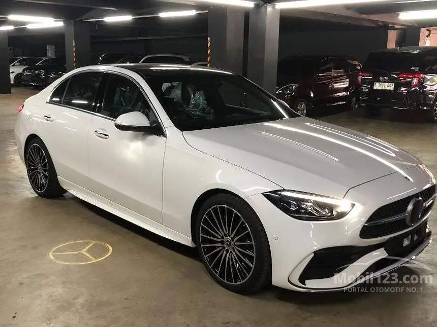 2025 Mercedes-Benz C300 AMG Line Sedan