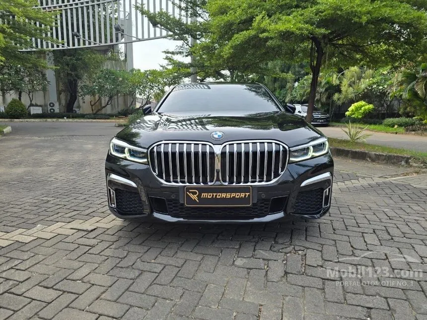Jual Mobil BMW 730Li 2021 M Sport 2.0 di DKI Jakarta Automatic Sedan Hitam Rp 1.199.000.000