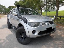 Mitsubishi Triton 2.5 (A) 4x4 Pickup Truck DIESEL / REVERSE CAMERA