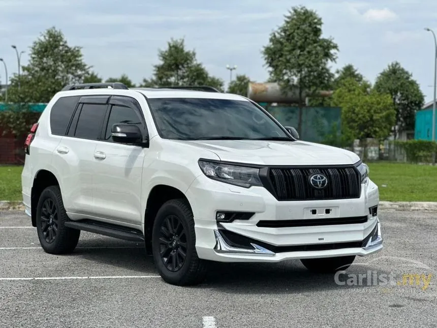 2023 Toyota Land Cruiser Prado TX Black Edition SUV