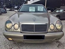 1996 Mercedes-Benz E230 2.3 Avantgarde Sedan