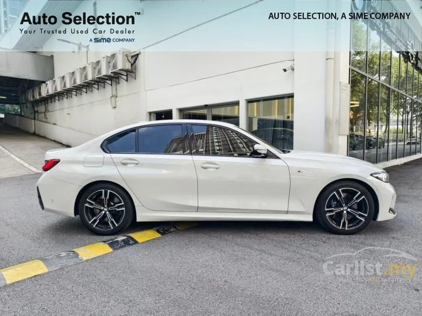 2025 BMW 330i M Sport FL-Jan Sedan