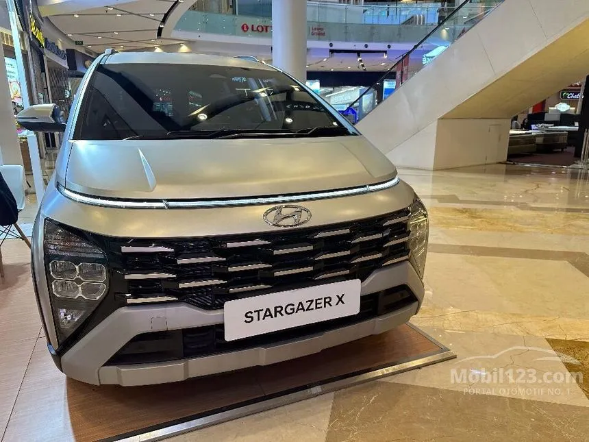 Jual Mobil Hyundai Stargazer X 2024 Prime 1.5 di Banten Automatic Wagon Emas Rp 327.000.000