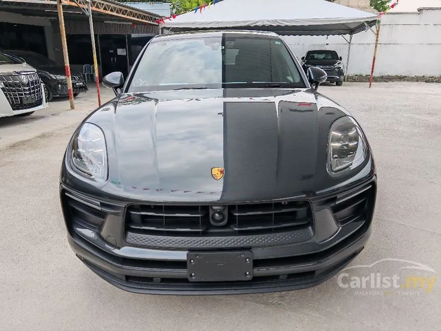 2022 Porsche Macan SUV