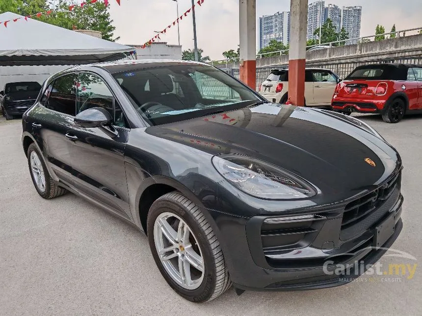 2022 Porsche Macan SUV