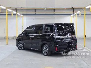 2020 Toyota Voxy 2.0 MPV