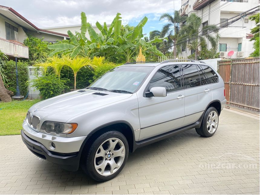 BMW X5 2001 4.4 in กรุงเทพและปริมณฑล Automatic SUV สีเทา for 499,000