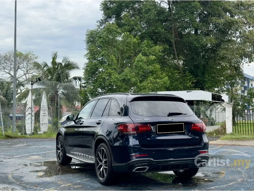 2021 Mercedes-Benz GLC300 4MATIC AMG Line SUV