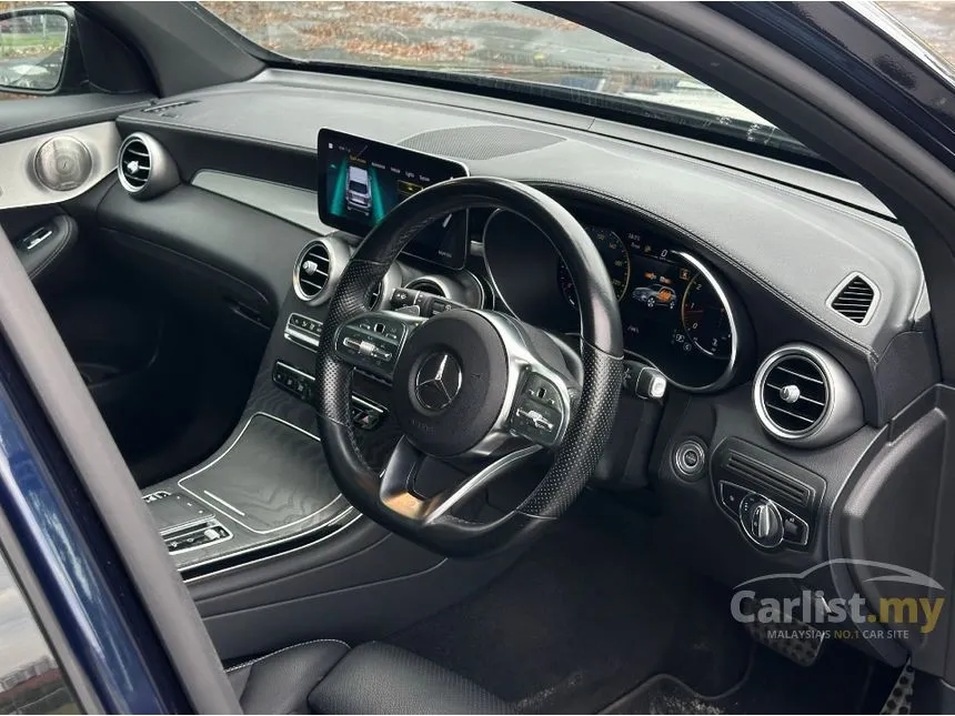 2021 Mercedes-Benz GLC300 4MATIC AMG Line SUV