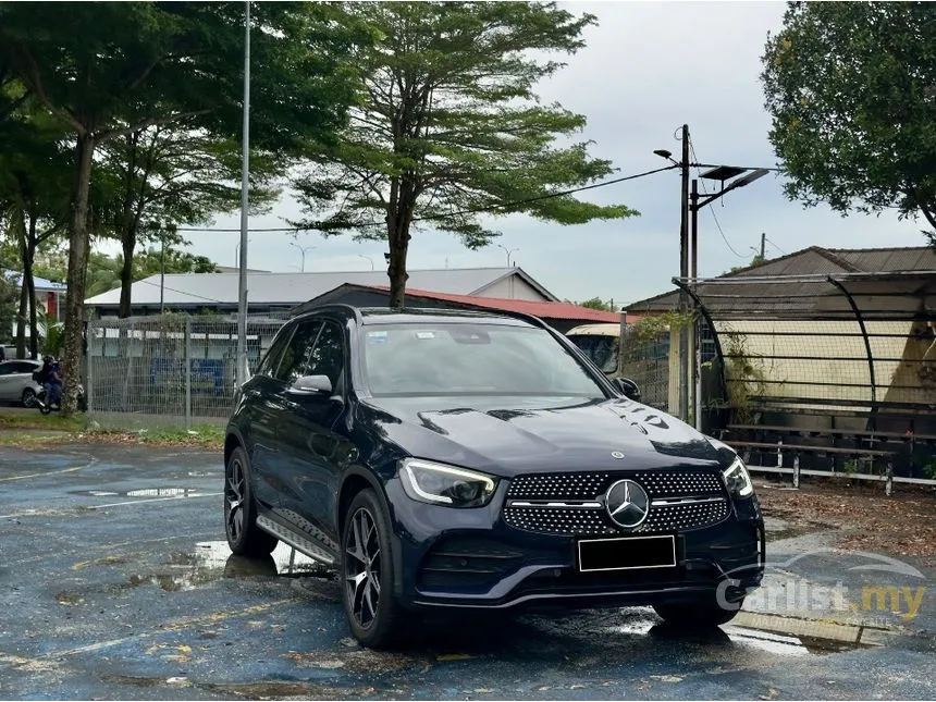 2021 Mercedes-Benz GLC300 4MATIC AMG Line SUV