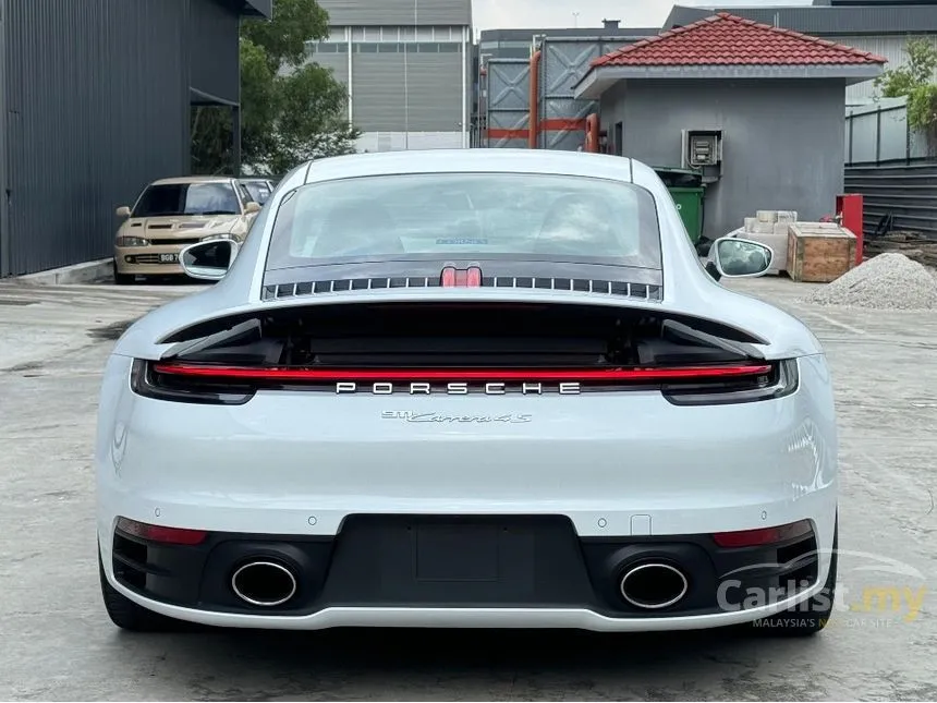 2023 Porsche 911 Carrera 4S Coupe