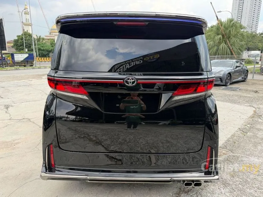 2025 Toyota Vellfire Z Premier MPV